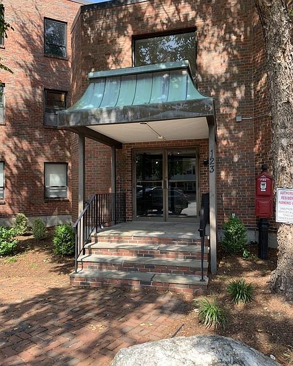 1st image of 123 Elm St APT B-1
