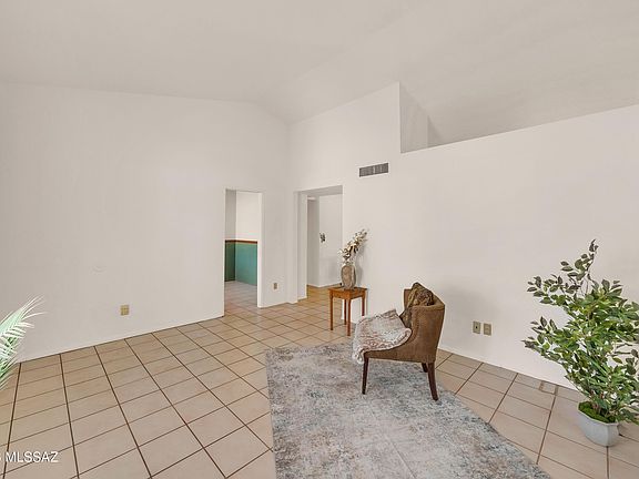 5th image of 2991 W Basil Pl