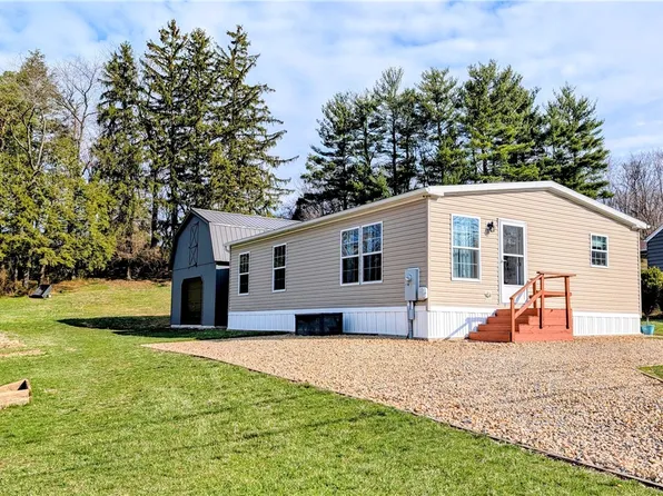 1312 W 4th Ave, Derry, PA 15627