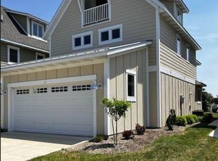 920 W Savidge St #10, Spring Lake, MI 49456