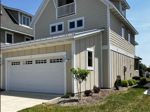 920 W Savidge St #10, Spring Lake, MI 49456