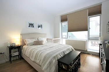Rented by R New York