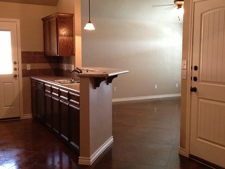 617 Paseo Del Plata — Photo 7