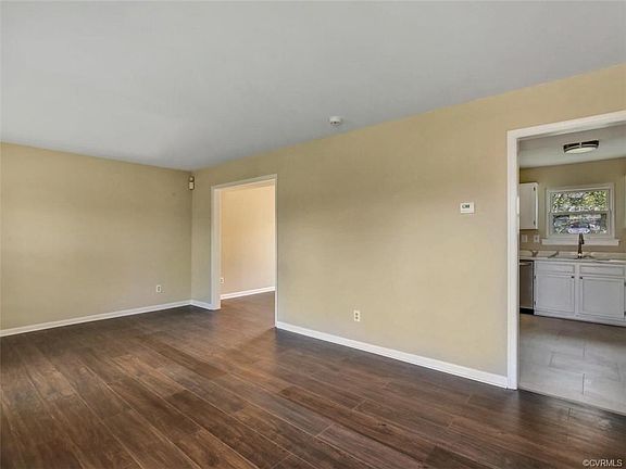 5th image of 825 Old Denny St