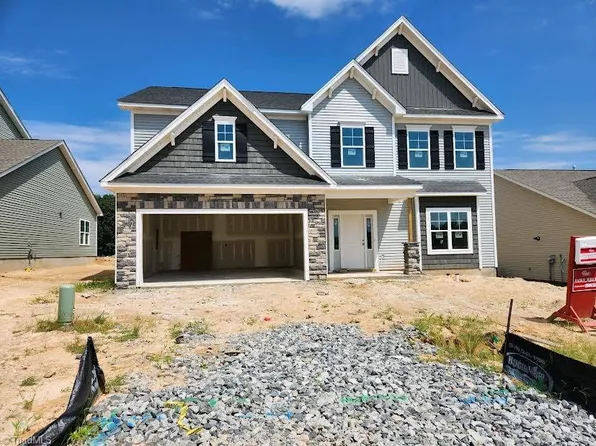7465 Buckview Ct, Kernersville, NC 27284