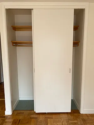 Rented by Real Estate Investors Group LLC | media 17