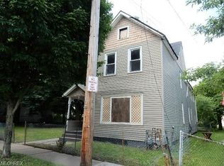 3182 W 54th St, Cleveland, OH 44102