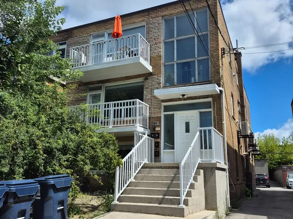 749 Marlee Ave #3, Toronto, ON M6B 3J8