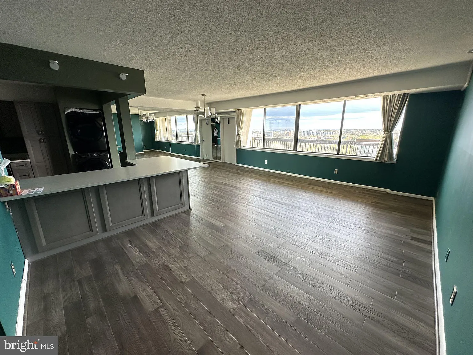 2 bed, 1413 sqft, $3,000 — Photo 4