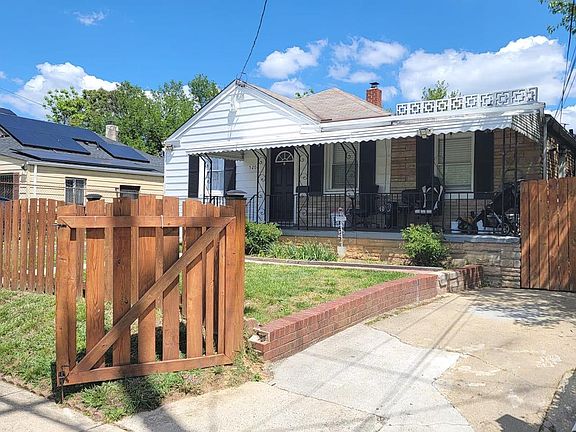3rd image of 5206 Addison Rd
