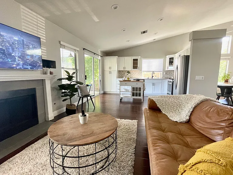 Kristin Ln — Photo 14
