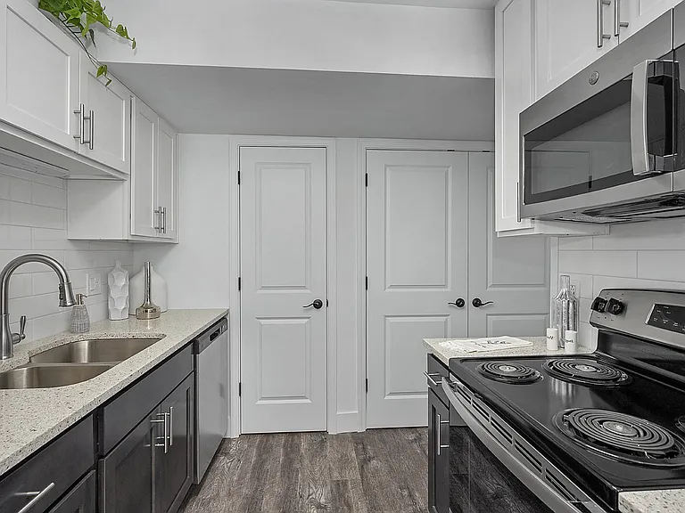 Ivy Hills Living Spaces — Photo 131
