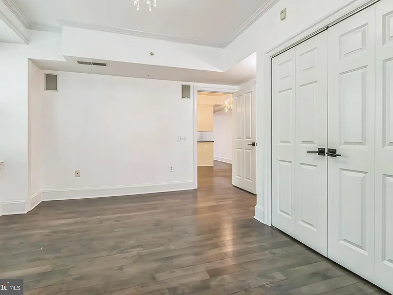 1750 16th St NW #13 — Photo 10