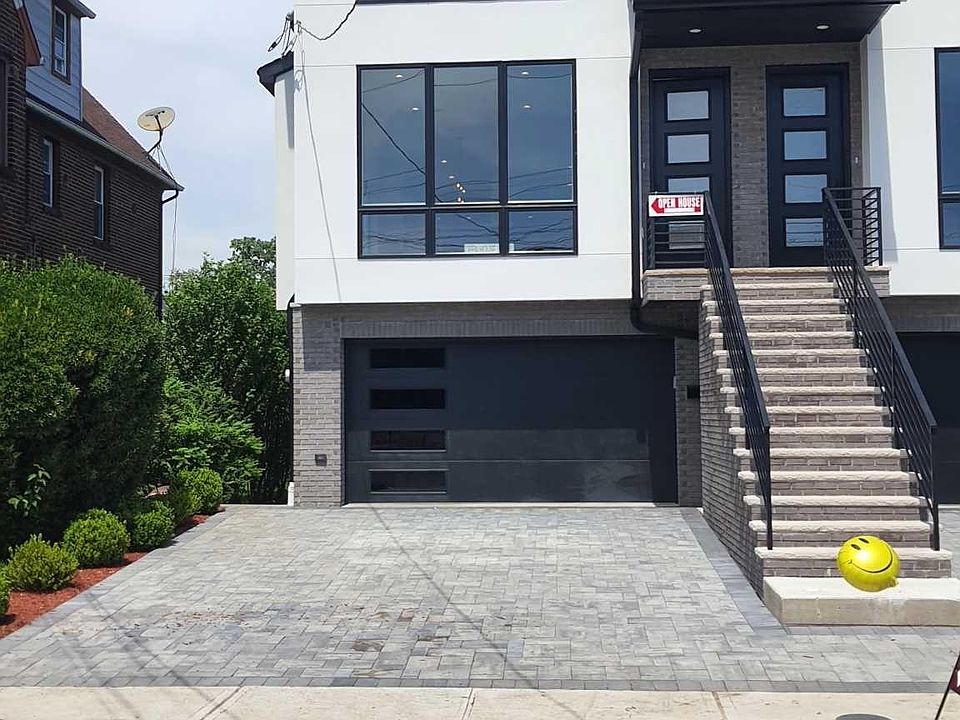 1st image of 459 Oakdene Ave Unit 1