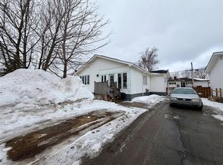 25 Saint Stephens St, Stephenville, NL A2N1L5