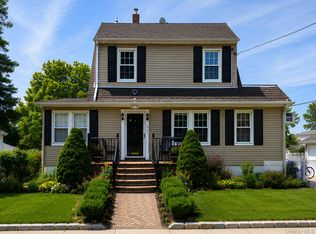 64 Avondale Street, Valley Stream, NY 11581