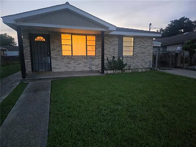 4512 Rosemont Pl