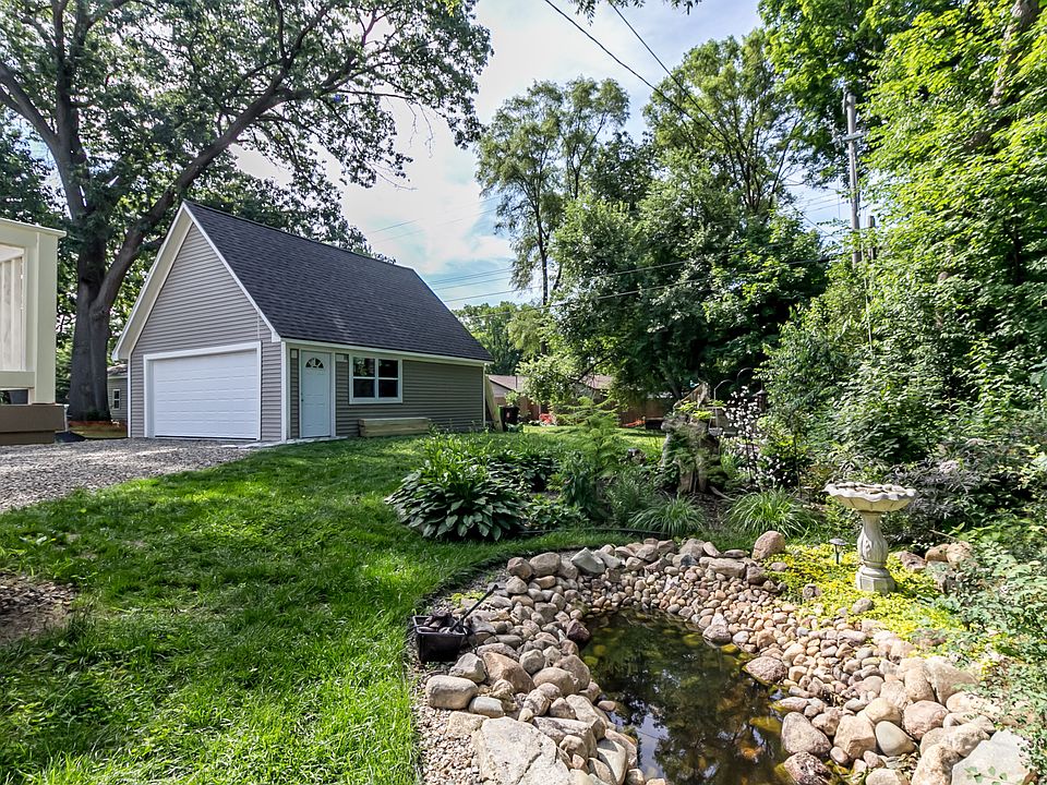 2nd image of 7403 Cooley Lake Rd