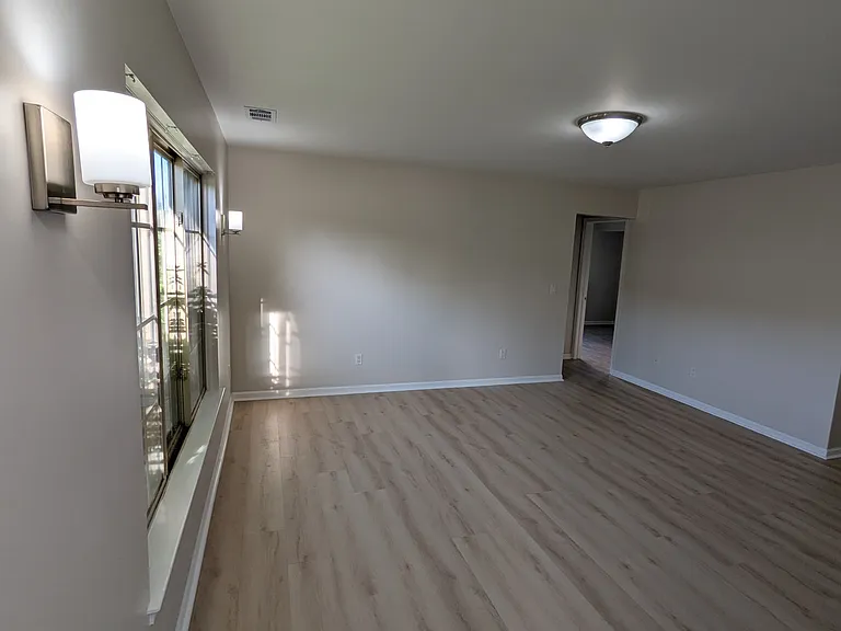 19520 Spagnuolo Ln — Photo 10