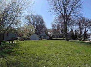 Shadow Ln, Oshkosh, WI 54901