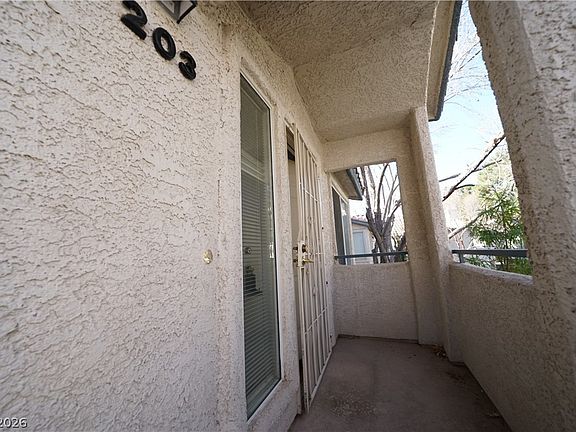 4th image of 3054 Tarpon Dr Unit 203