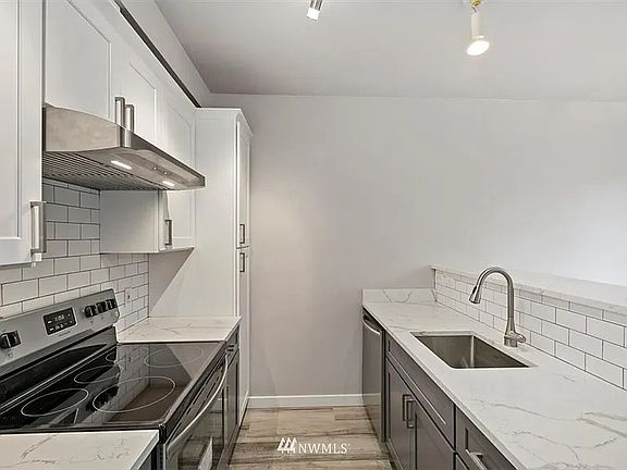 3rd image of 10825 SE 200th St APT C202