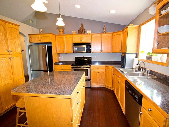 4th image of 739 S Sedona Pl