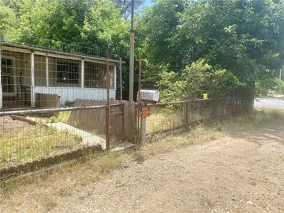2nd image of 1893 Kenyon Dr