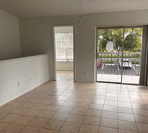 5th image of 142 Santa Clara Dr