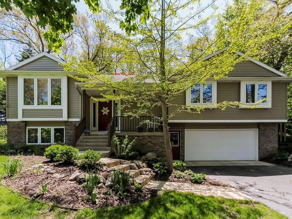 1st image of 3550 Tuscany Dr SE
