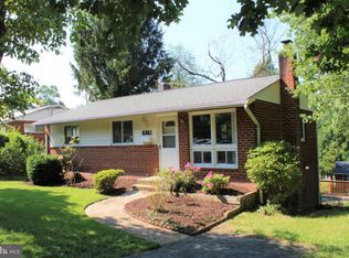 6361 Edsall Rd, Alexandria, VA 22312