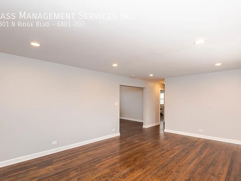 6801-09 N Ridge Blvd — Photo 28