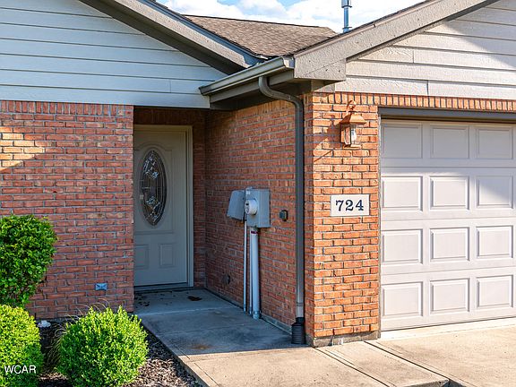 4th image of 724 Waldsmith Way