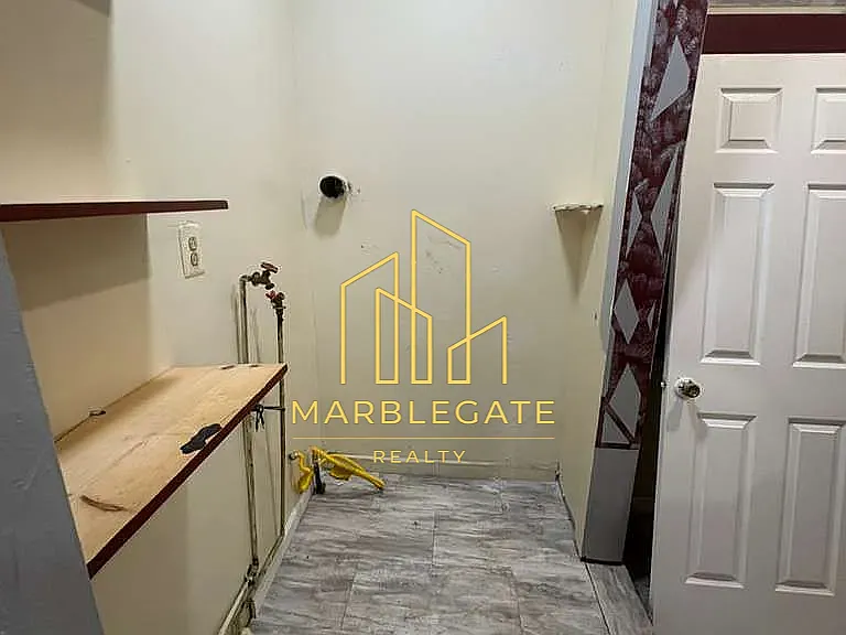 367 Morris Ave #22 — Photo 8