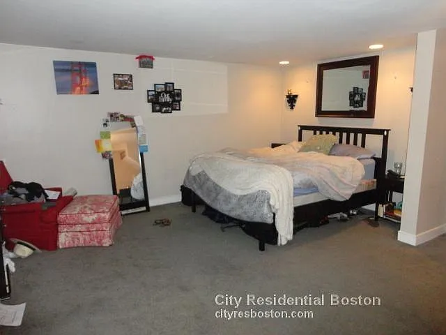 153 W 6th St #1 — Photo 10