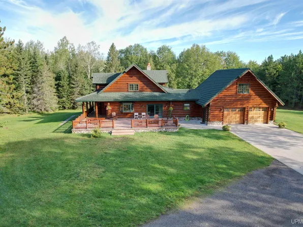 38918 Pike River Rd, Chassell, MI 49916