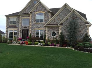 53 Mullen Dr, Sicklerville, NJ 08081