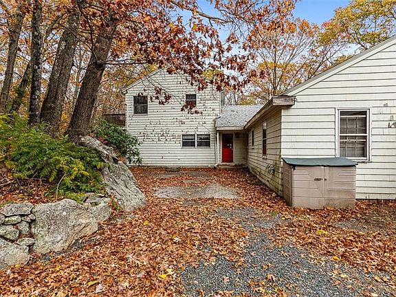 5th image of 101 Cobble Hill Rd