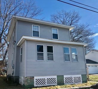 130 Van Greenby Rd, Lowell, MA, 01851