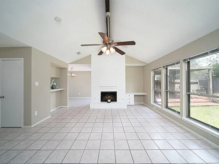 3123 Sam Houston Dr — Photo 4