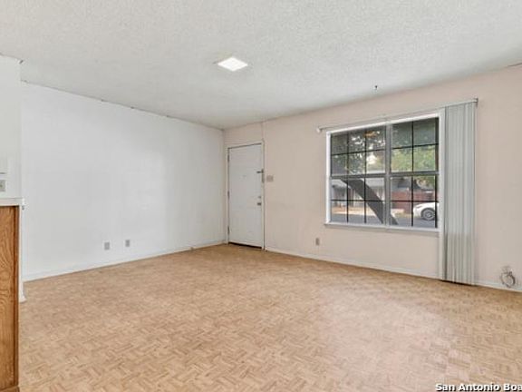 2nd image of 1037 W Hermosa Dr