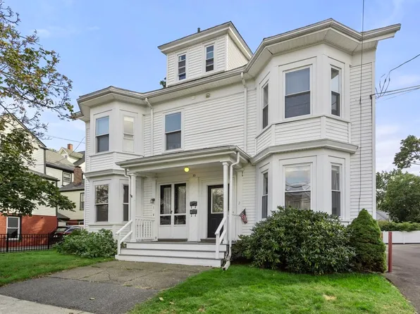 33 Cherry St #2, Waltham, MA 02453