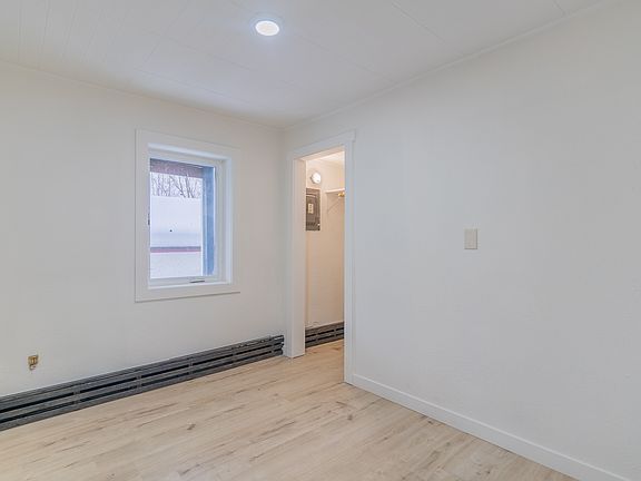 5th image of 720 18th Ave APT 2