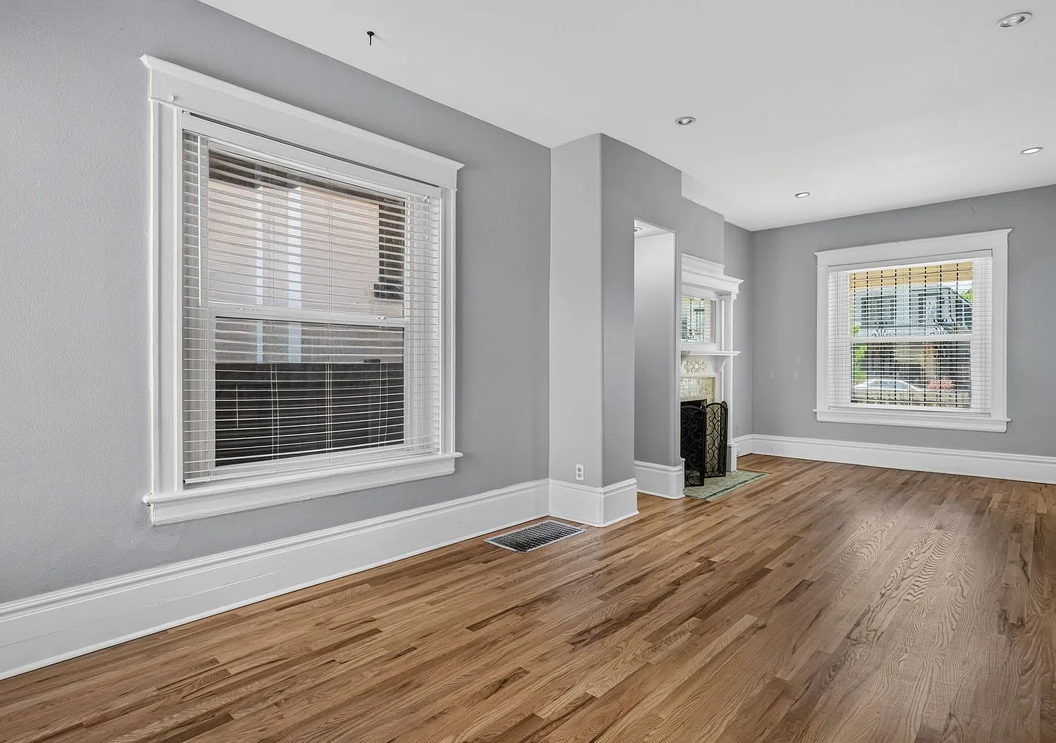 Beautiful Denver Townhome — Photo 2