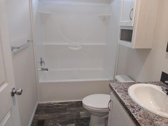 4th image of 1272 Paree St #63