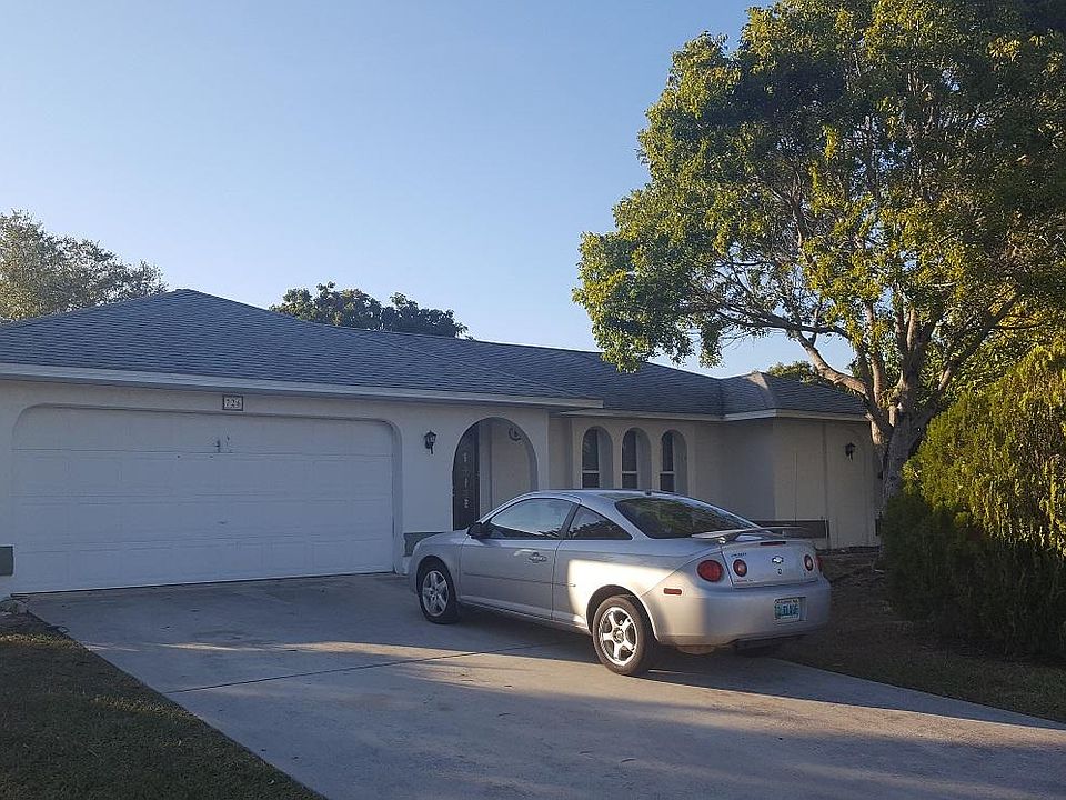 1st image of 726 SE 11th Ave