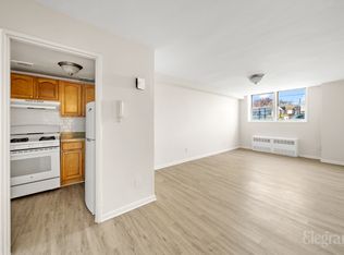 22410 Jamaica Ave #L2, Queens Village, NY 11428