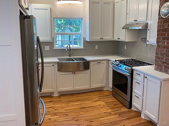 New appliances with hardwood