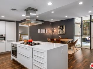 825 N Kings Rd APT 4, West Hollywood, CA 90069