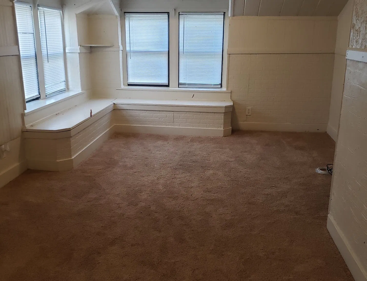 601 E Reed - 7 — Photo 1